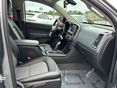 Used 2022 Chevrolet Colorado Z71 image 15