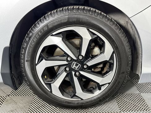Used 2017 Honda Accord EX-L image 39