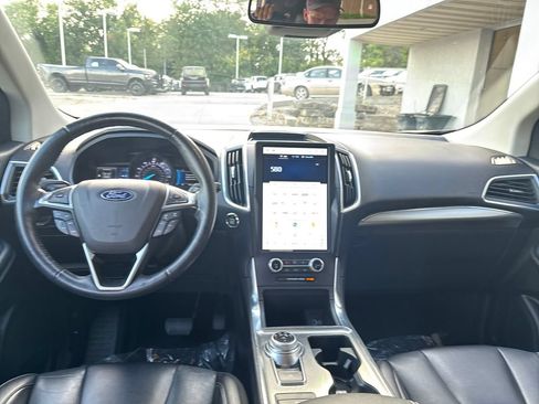 Used 2022 Ford Edge Titanium AWD/4WD image 12