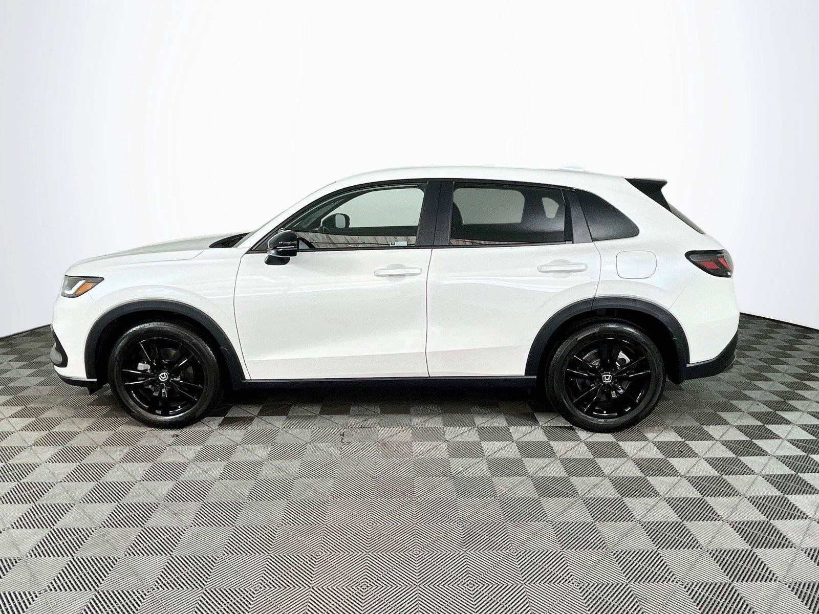 Certified 2026 Honda HR-V Sport image 4