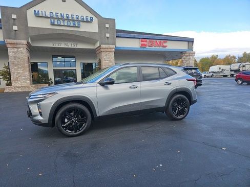 New 2026 Chevrolet Trax ACTIV w/ Sunroof Package image 44