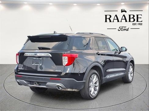 Used 2022 Ford Explorer Limited w/ Equipment Group 301A image 7
