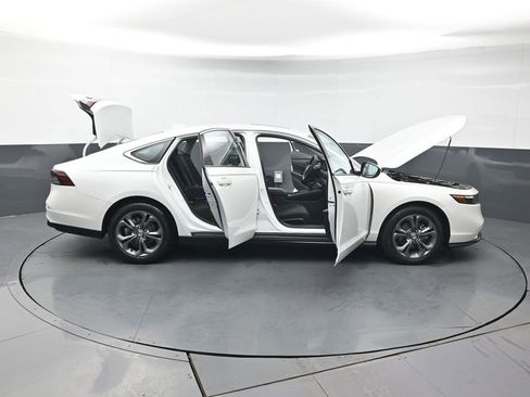 Certified 2023 Honda Accord EX image 48