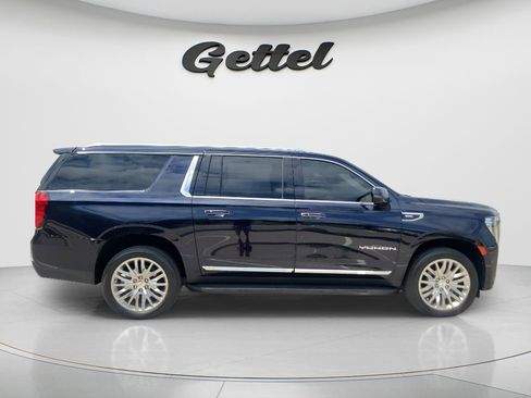 Used 2024 GMC Yukon XL SLT w/ SLT Luxury Package AWD/4WD image 4