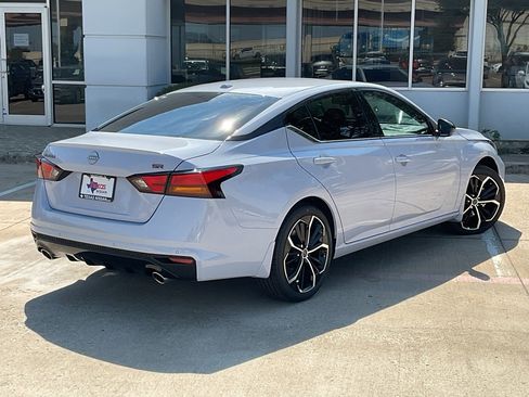 New 2025 Nissan Altima 2.5 SR w/ SR Premium Package image 5