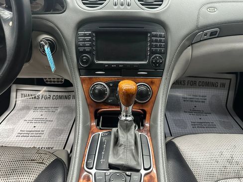 Used 2005 Mercedes-Benz SL 55 AMG image 11