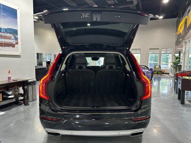 Used 2020 Volvo XC90 T5 Momentum w/ Protection Package Premier FWD image 38