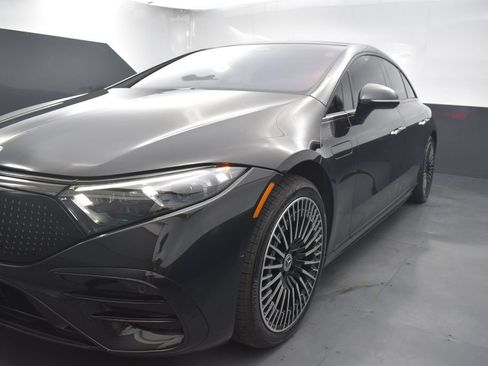Used 2022 Mercedes-Benz EQS 580 4MATIC Sedan image 35