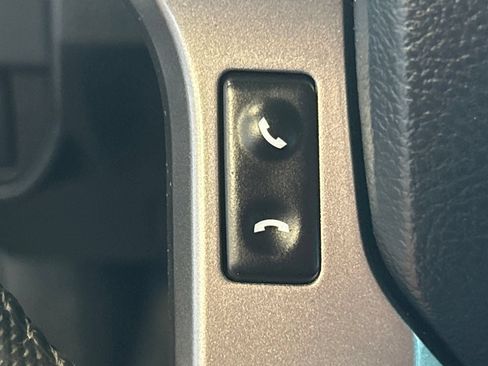 Used 2017 Toyota Tacoma SR5 w/ Tow Package AWD/4WD image 20