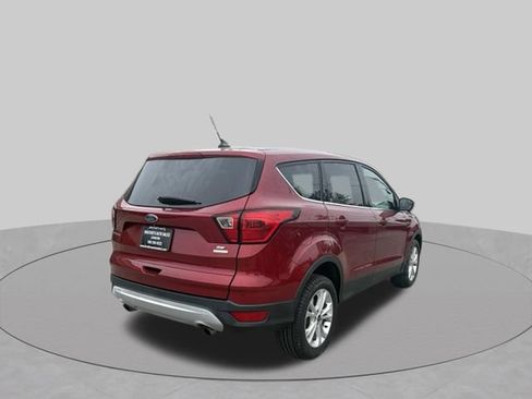 Used 2019 Ford Escape SE FWD image 6