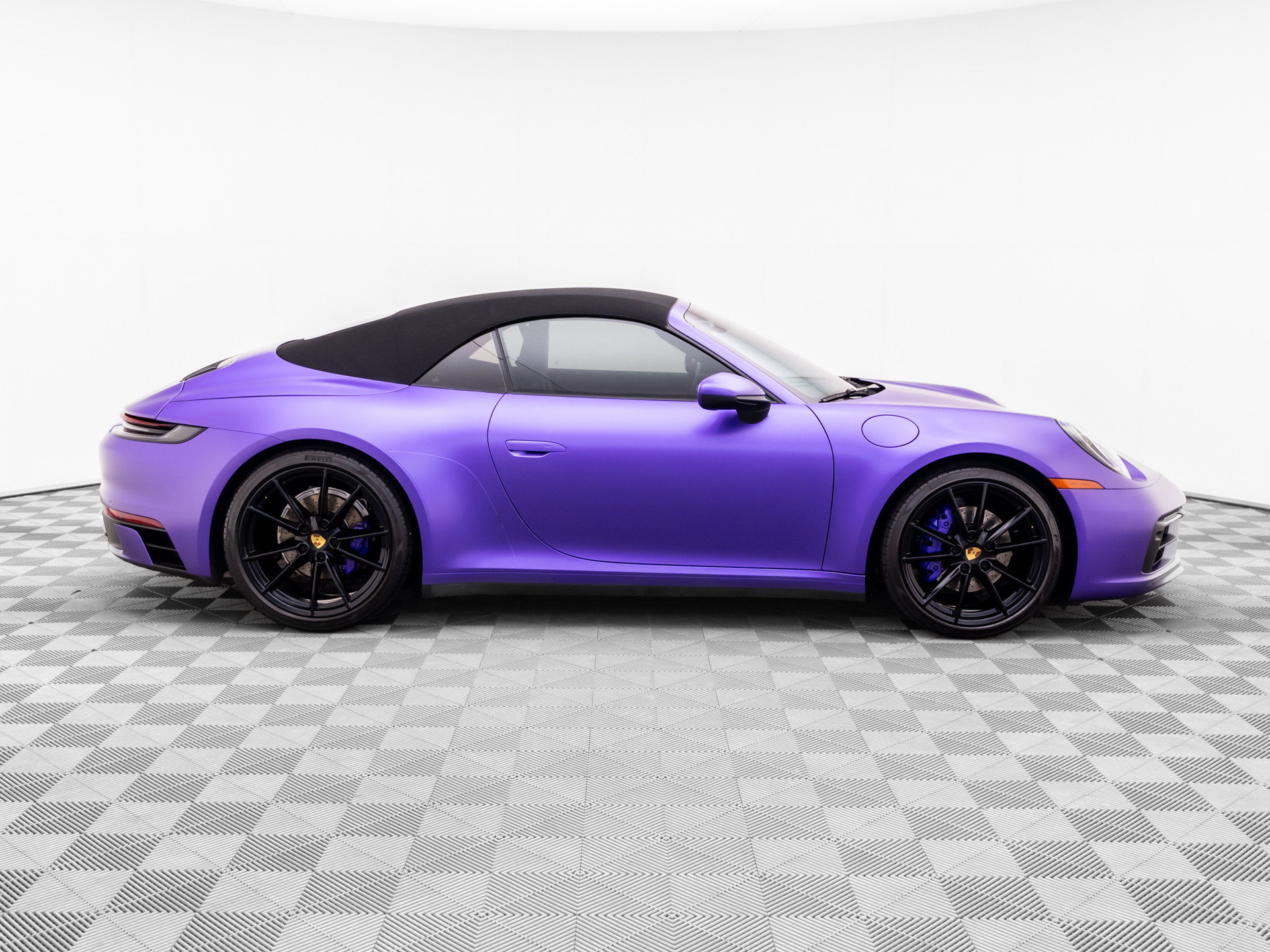 Used 2020 Porsche 911 Carrera 4 AWD/4WD image 7