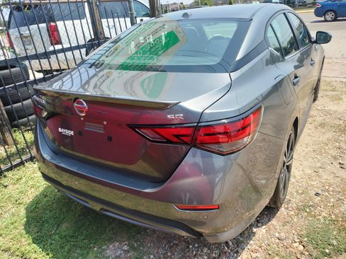 Used 2021 Nissan Sentra SV FWD image 5