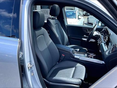 Used 2026 Mercedes-Benz GLB 250 4MATIC image 7
