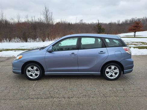 Used 2006 Toyota Matrix XR image 2