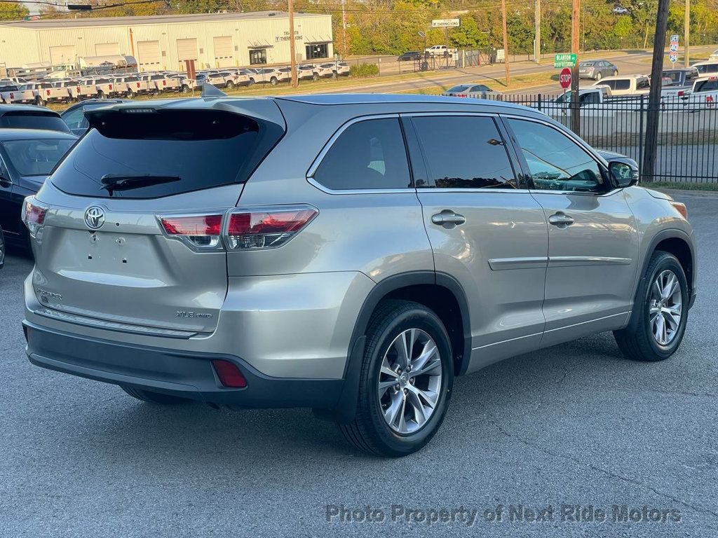 Used 2015 Toyota Highlander XLE AWD/4WD image 6