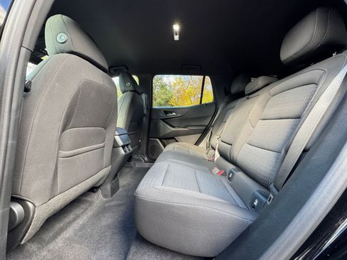 Used 2025 Chevrolet Equinox LT image 21