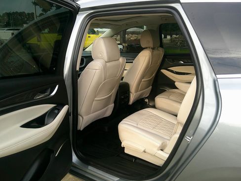 Used 2023 Buick Enclave Avenir w/ Avenir Technology Package FWD image 12