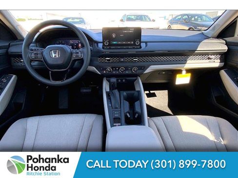 Used 2025 Honda Accord Touring image 7
