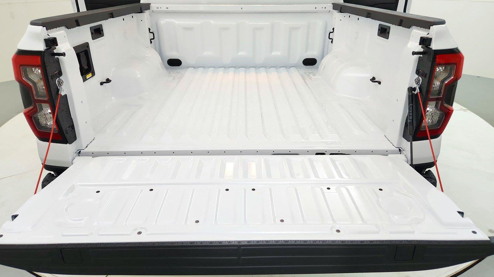 New 2026 Ford Ranger XLT w/ Equipment Group 301A High AWD/4WD image 12
