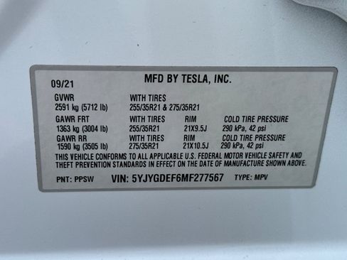 Used 2021 Tesla Model Y Performance image 29