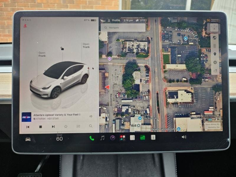 Used 2025 Tesla Model Y Long Range AWD/4WD image 42