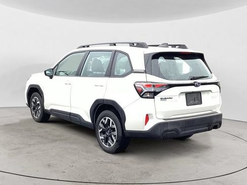 Used 2025 Subaru Forester AWD/4WD image 3