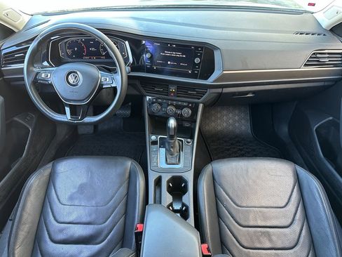 Used 2020 Volkswagen Jetta SEL Premium image 9