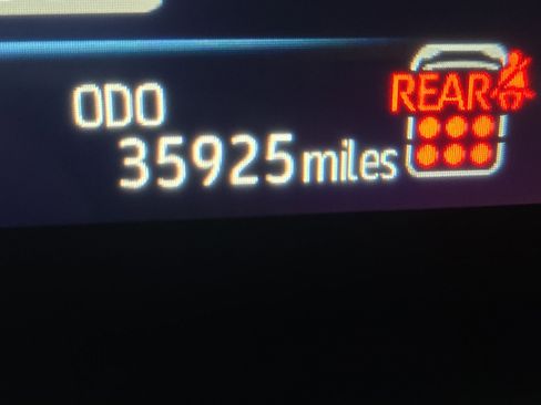 Used 2025 Toyota Sienna LE image 19