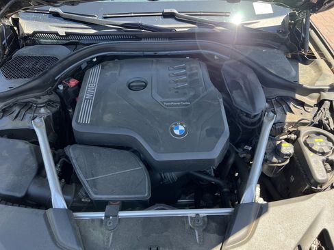 Used 2023 BMW 530i w/ Premium Package RWD image 34