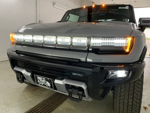 New 2025 GMC Hummer EV 3X image 15