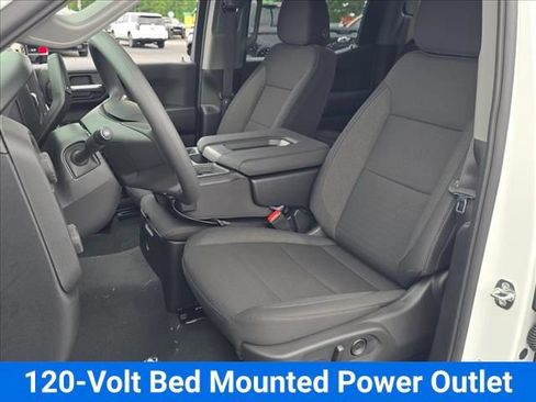 New 2026 Chevrolet Silverado 1500 Custom w/ LPO, Dark Essentials Package AWD/4WD image 17
