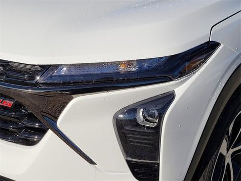 New 2026 Chevrolet Trax RS w/ Driver Confidence Package image 5