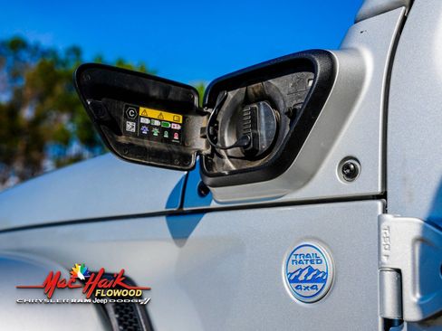 Used 2022 Jeep Wrangler Unlimited Sahara image 4