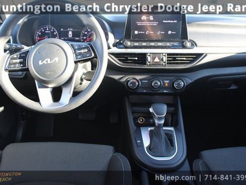 Used 2024 Kia Forte LX image 9