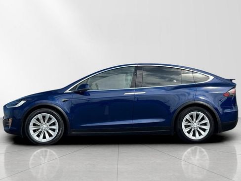 Used 2018 Tesla Model X AWD/4WD image 3