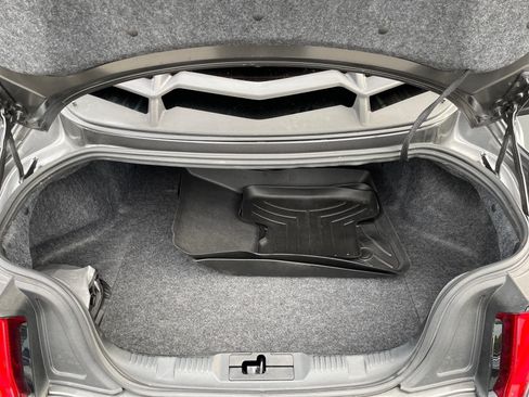 Used 2018 Ford Mustang GT Premium RWD image 28