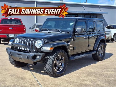 Used 2023 Jeep Wrangler Unlimited Sahara AWD/4WD image 3