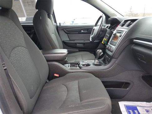 Used 2016 GMC Acadia SLE image 26