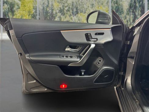 Used 2020 Mercedes-Benz CLA 250 4MATIC image 18