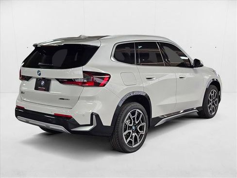 Used 2025 BMW X1 xDrive28i w/ Convenience Package image 2