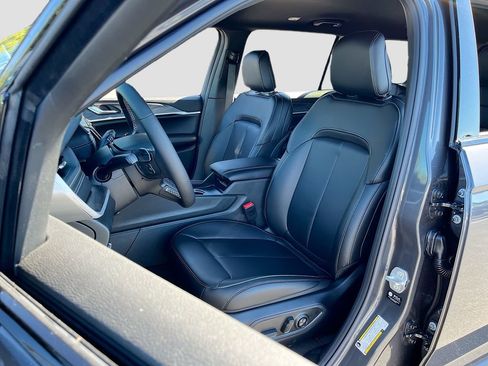 New 2025 Jeep Grand Cherokee L Limited w/ Black Appearance Package image 21