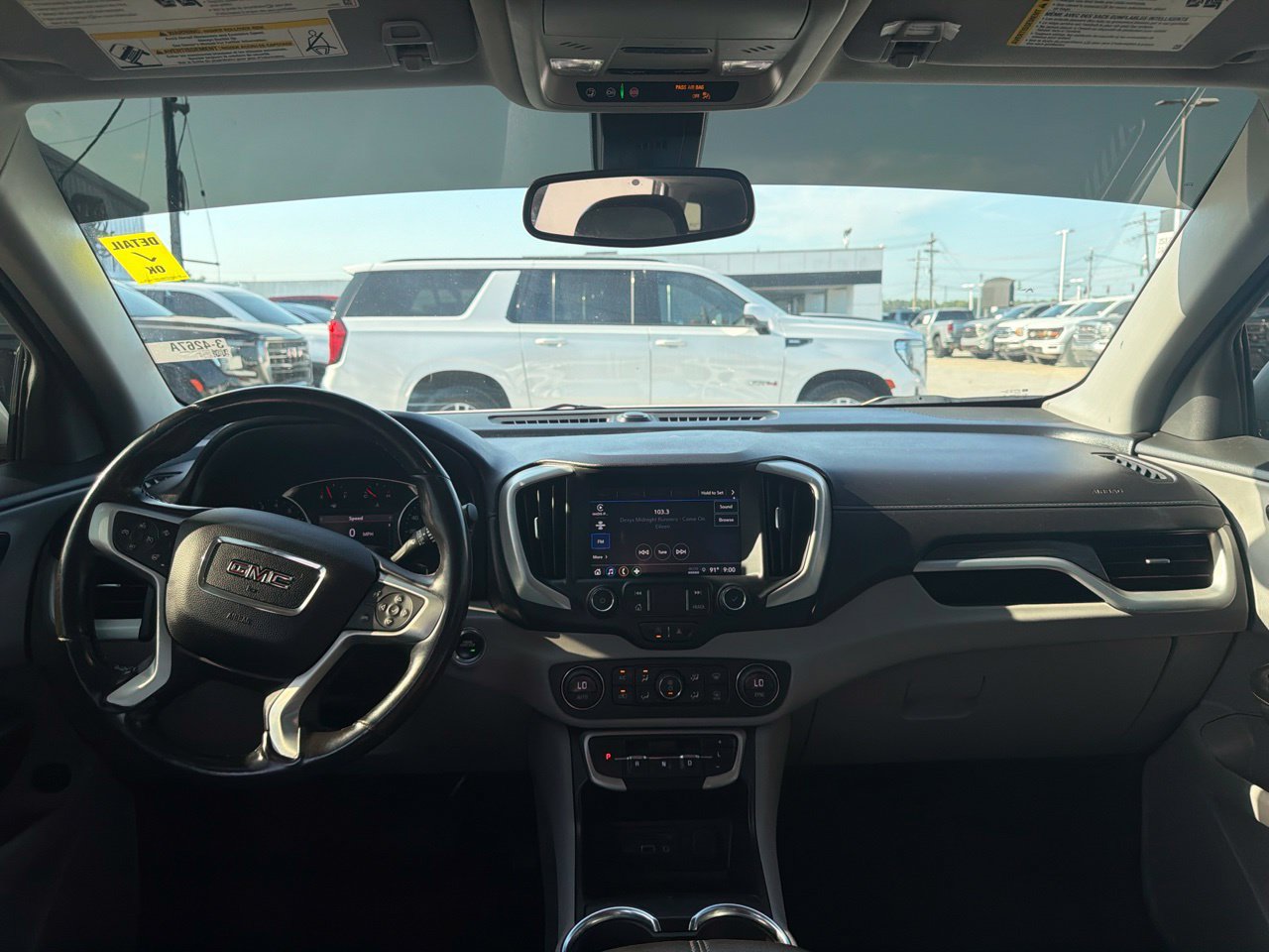 Used 2022 GMC Terrain SLT FWD image 9
