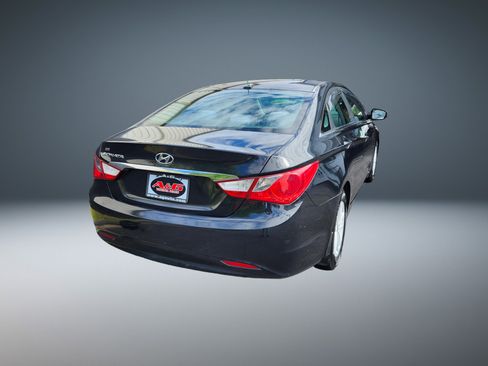 Used 2013 Hyundai Sonata GLS w/ Popular Equipment Pkg FWD image 3