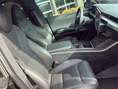 Used 2024 Tesla Model X Plaid AWD/4WD image 12