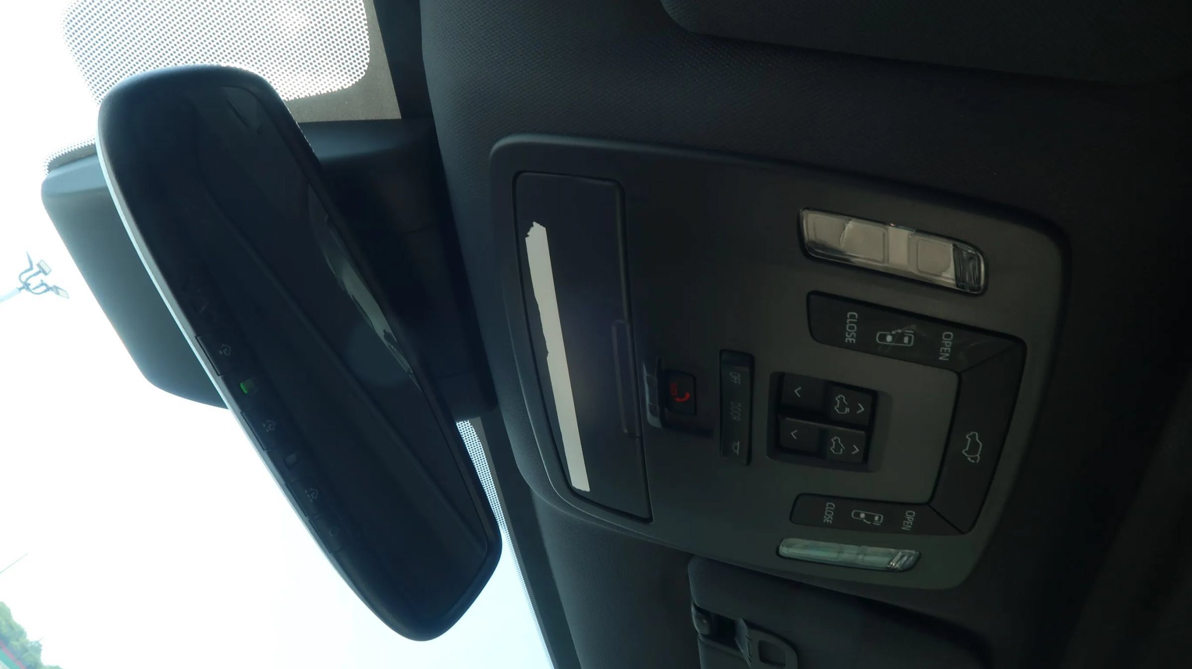 Used 2021 Toyota Sienna XLE FWD image 37