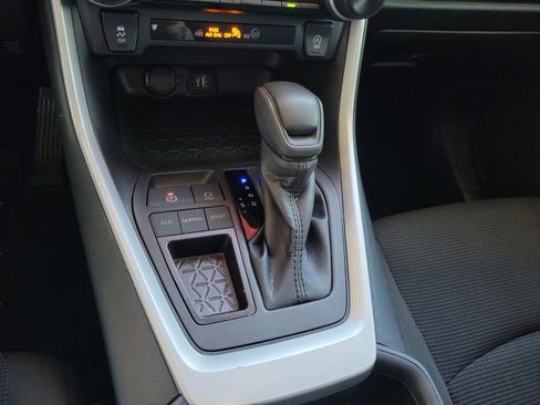 Used 2024 Toyota RAV4 LE image 19