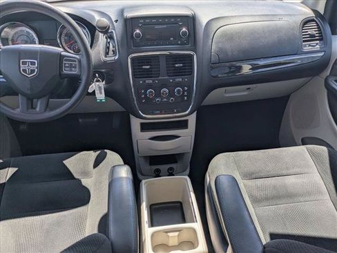 Used 2016 Dodge Grand Caravan SE w/ Quick Order Package 29E SE FWD image 15