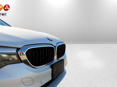 Used 2020 BMW 530i 530i w/ Premium Package image 7