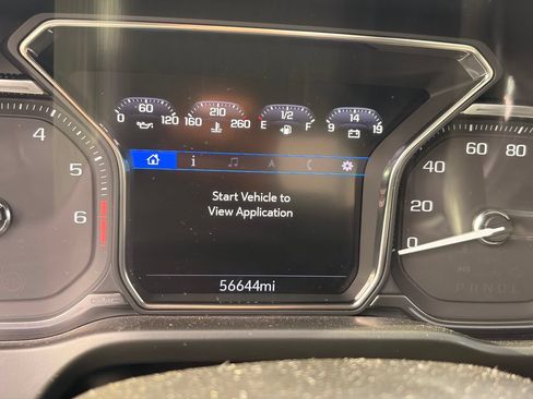 Used 2021 GMC Sierra 1500 AT4 w/ AT4 Value Package AWD/4WD image 8