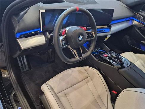 New 2027 BMW M5 w/ Executive Package AWD/4WD image 3